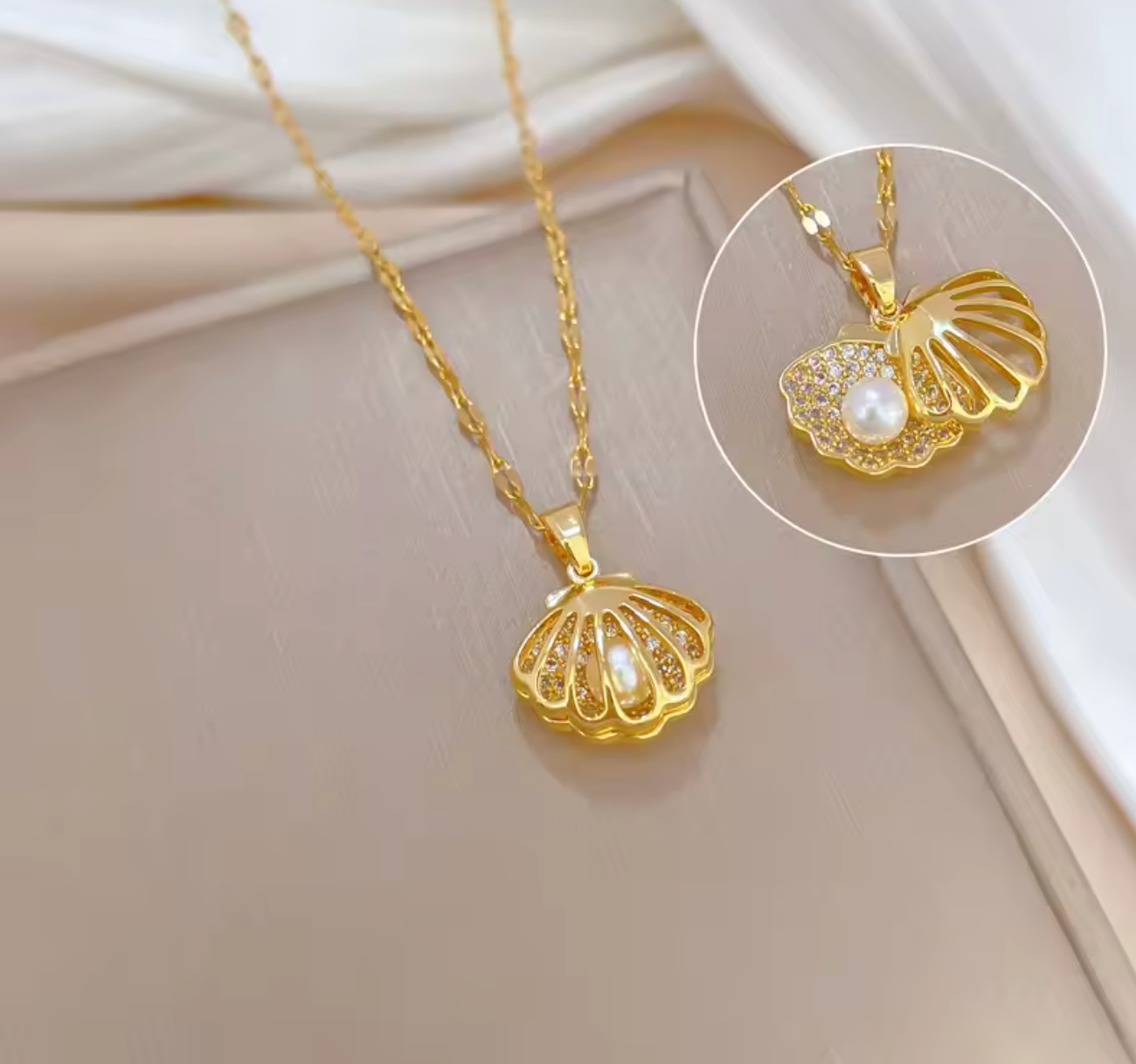 Openable Shell Pearl Necklace