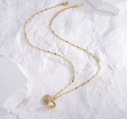 Openable Shell Pearl Necklace